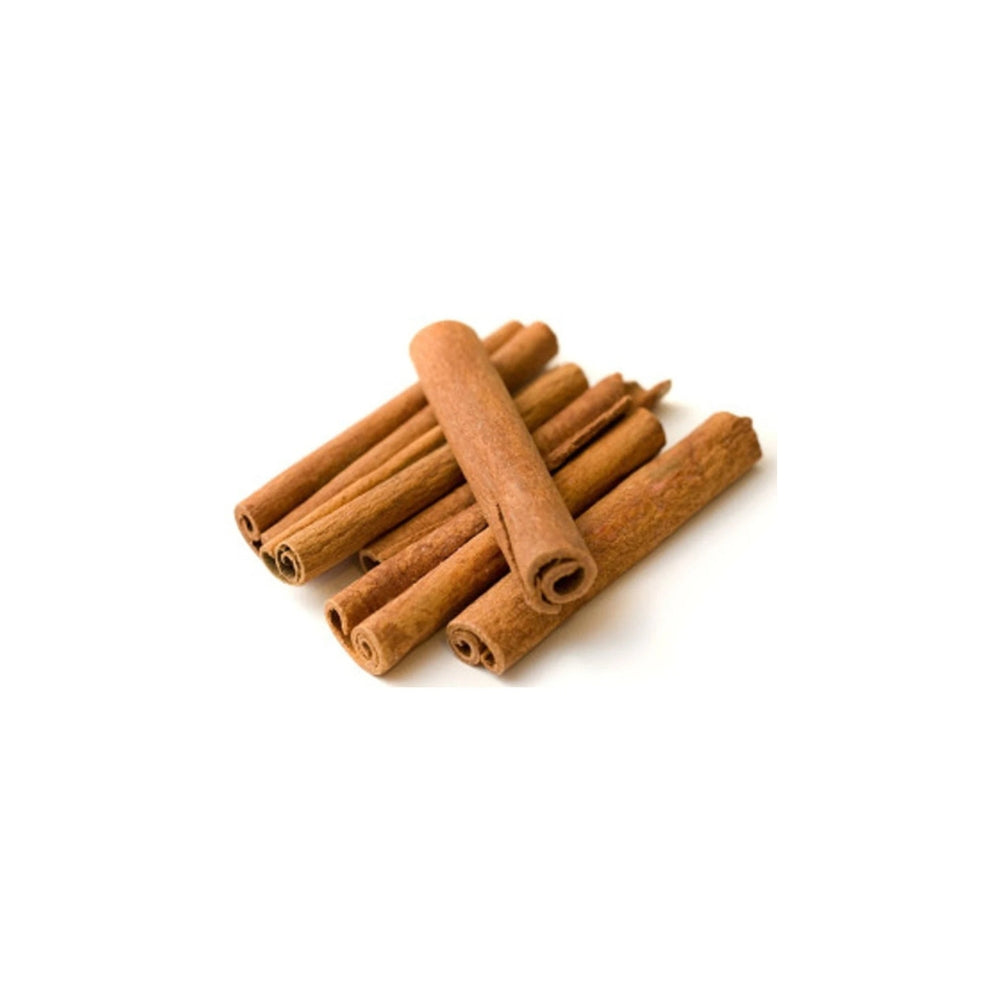 Whole cinnamon sticks Daruchini close up